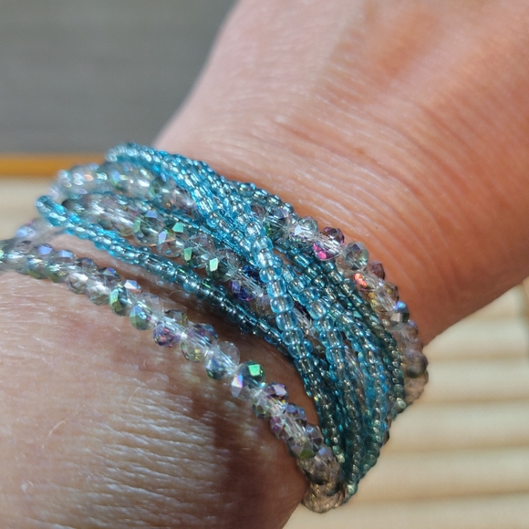 Cathy's Concepts Rhinestone Earrings & Nicole Beaded Bracelet CostumeJewelry Lot - Picture 10 of 11